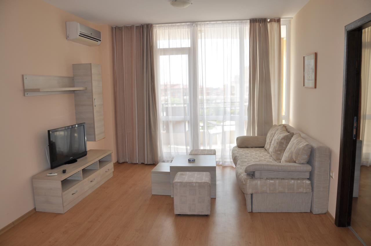 بوموري Luxor Apartments المظهر الخارجي الصورة