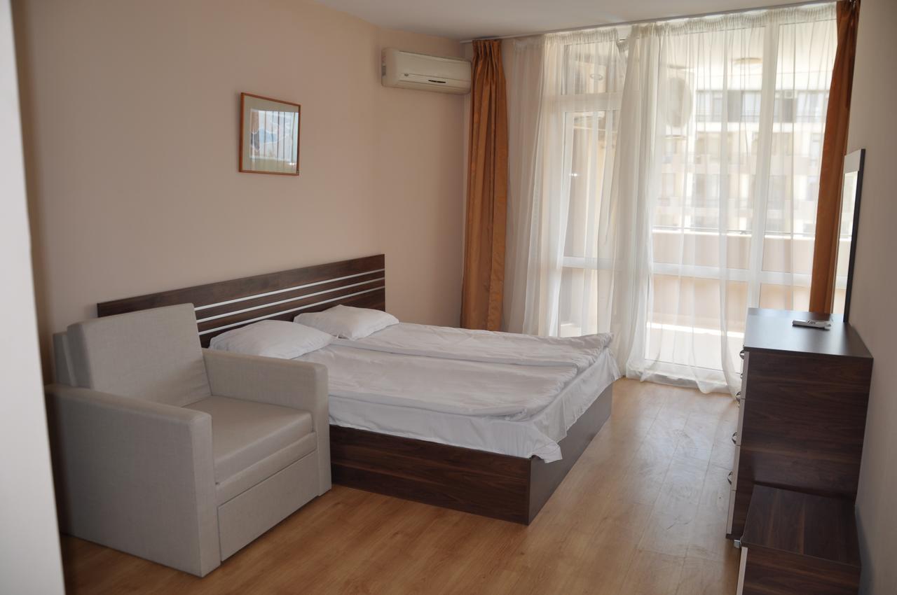 بوموري Luxor Apartments المظهر الخارجي الصورة