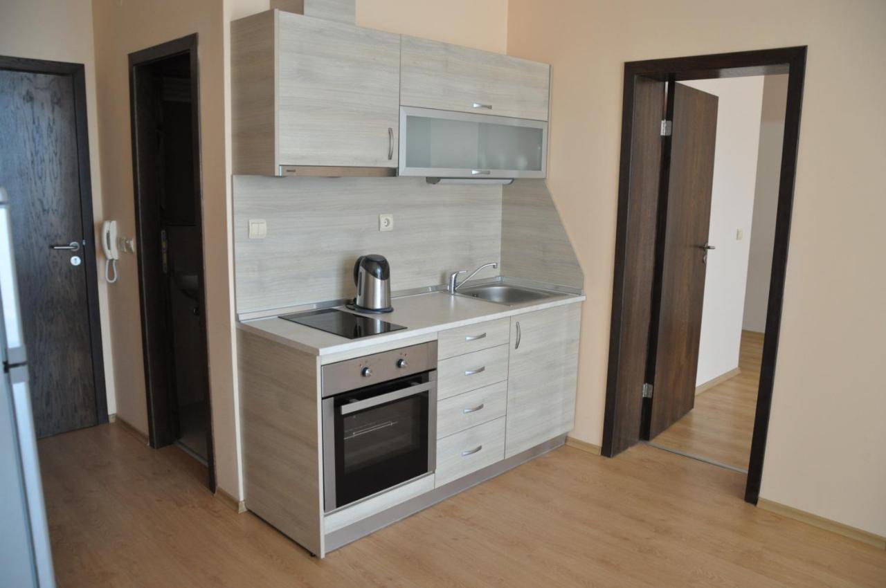بوموري Luxor Apartments المظهر الخارجي الصورة